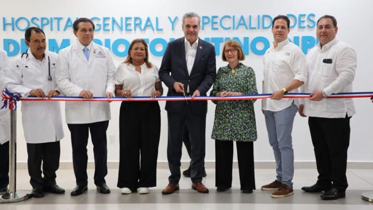 Presidente Abinader inaugura el Hospital Dr. Mario Tolentino Dipp en Santo Domingo Norte